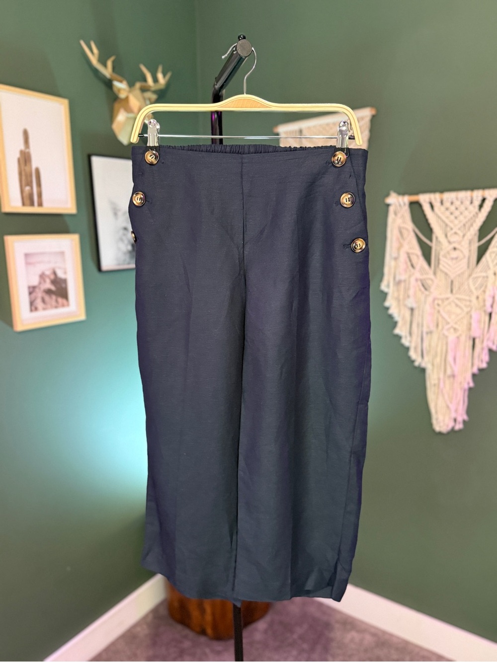 Linen Blend Navy Wide-Leg Cropped Pants with Tortoise Sailor Button Detail